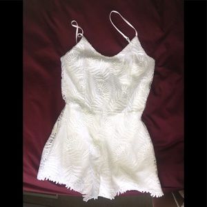 White lace romper - Express